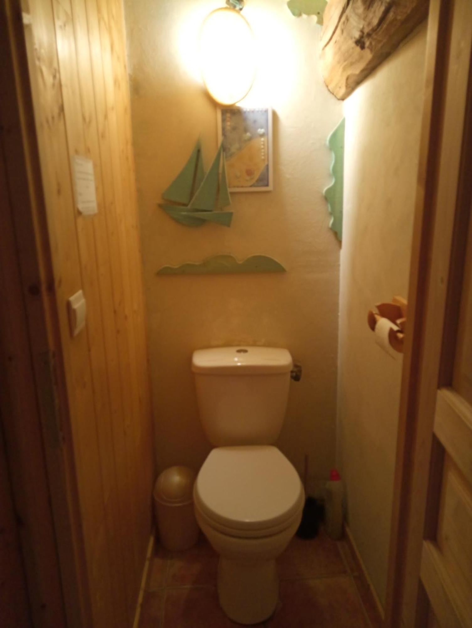 Gites Des Esselards Yzeron Habitación foto