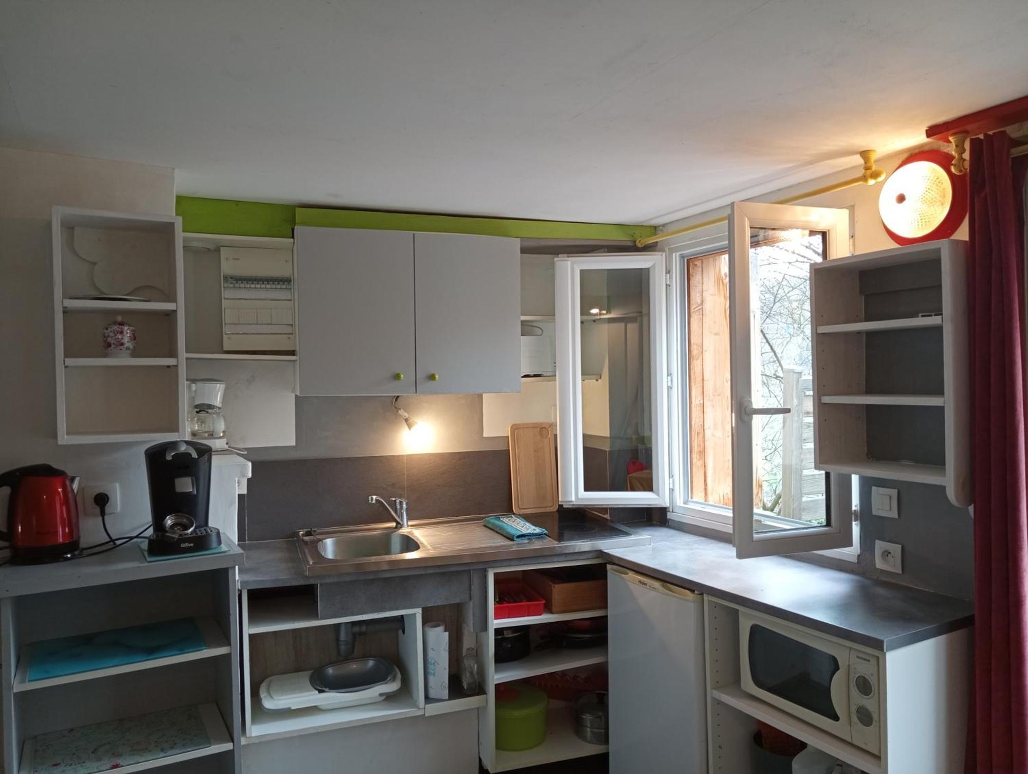 Gites Des Esselards Yzeron Habitación foto