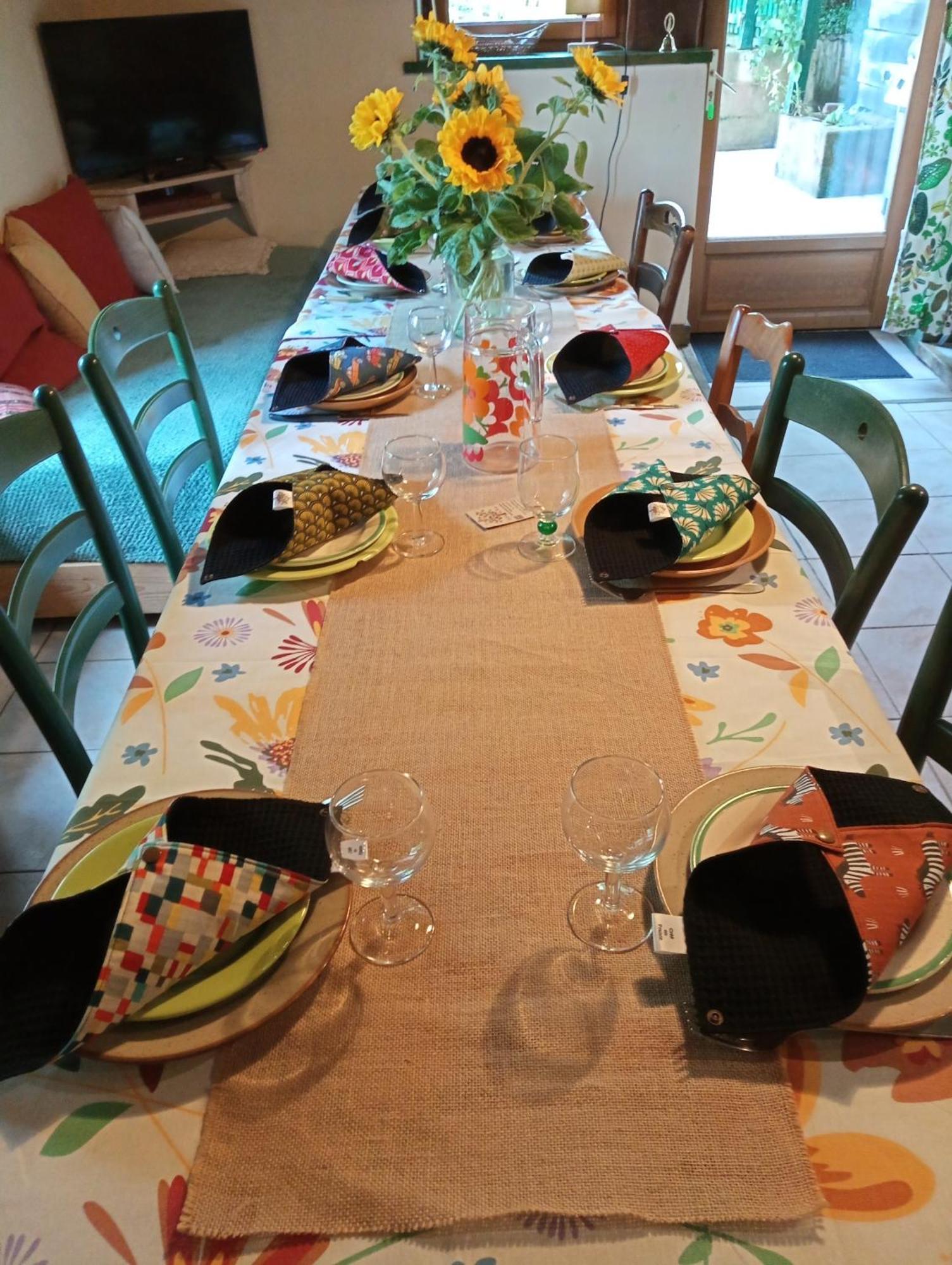 Gites Des Esselards Yzeron Habitación foto