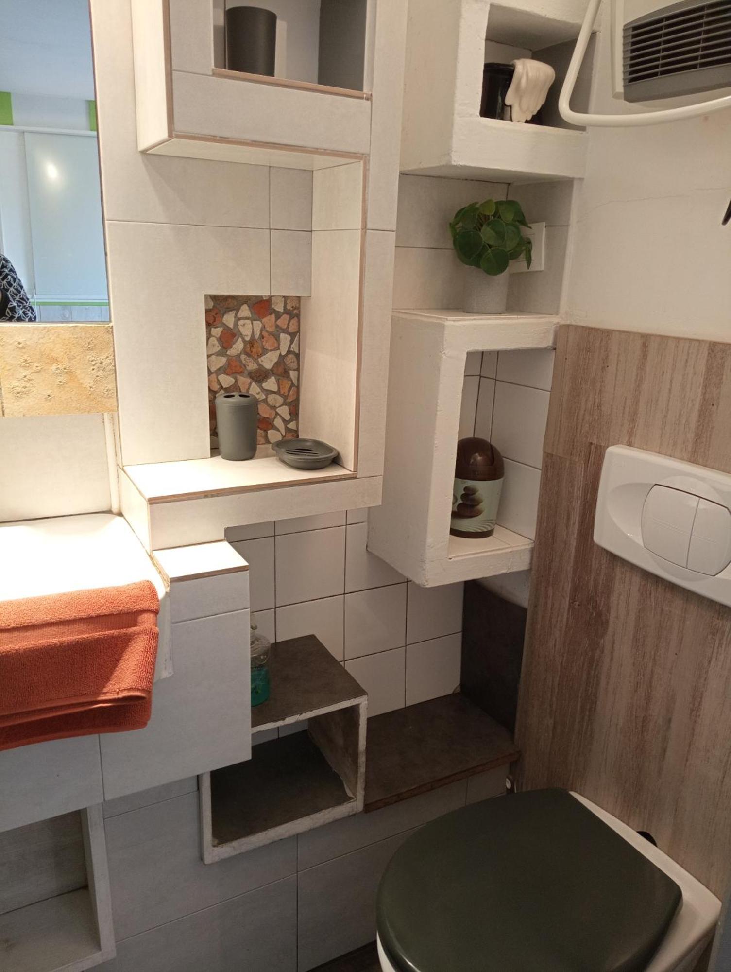 Gites Des Esselards Yzeron Habitación foto